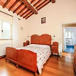 بيت للعطل Sunshine By Interhome كورتونا